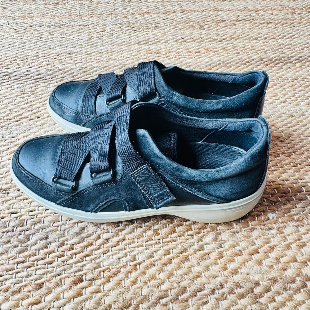 Ecco Black Soft 7 Wedge Sporty Sneakers Shoes Women Size 37 / 6.5Strappy Fashion